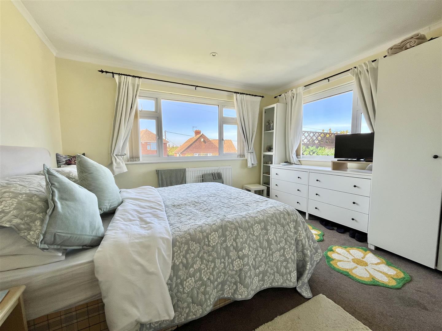 Meadow Way, Fairlight